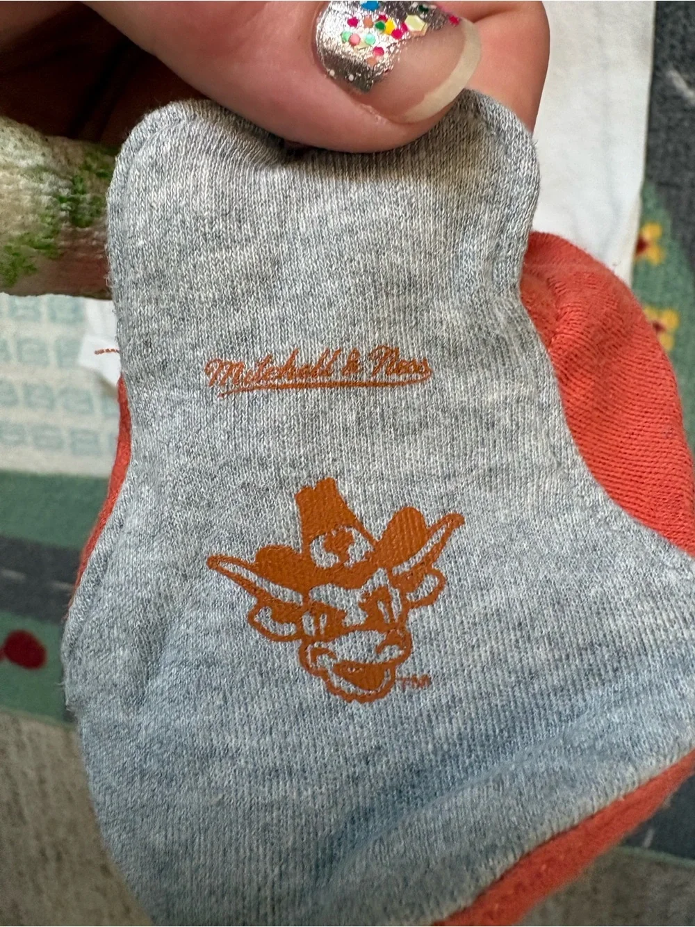 White 'Hook 'Em' Graphic Baby One-Piece Bodysuit UT Austin Longhorns + Booties